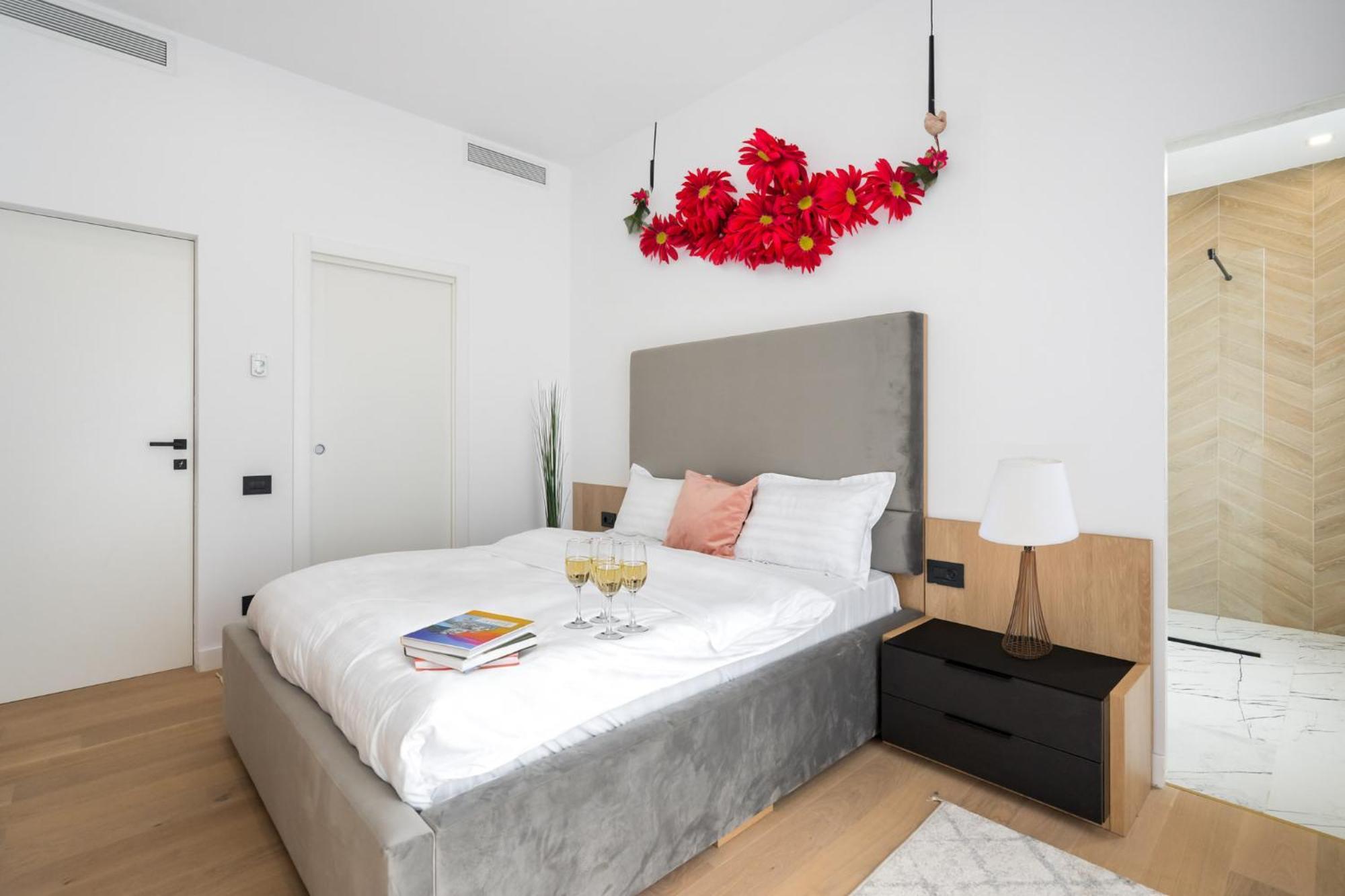 Eden - Elegant Retreat In Rosetti Luxury Apartment Bucharest Exterior photo